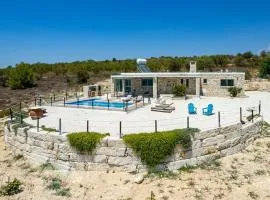 Villa Il Pino by Nomads - A Private Nature Retreat