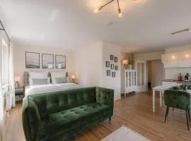 Exklusiv & Zentral: 1-Zi. Apartment mit Balkon Stellplatz