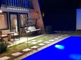 HappyHouse Bungalov Three-Room, SW POOL with lake view, Sapanca B1