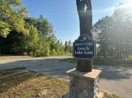 The Bears Den at Leech Lake on the Heartland Trail，位于Walker的酒店