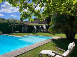 Maison de Charme avec Piscine, à 2 min à pied du centre-ville，位于卡奥尔的酒店