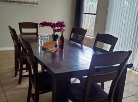 Homey 4br Home In Converse Near Airforce Base，位于圣安东尼奥的乡村别墅