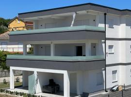 Apartments Erdgeschoss Villa Casper，位于Palit的酒店