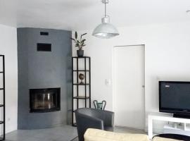 Maison avec terrasse，位于Fesches-le-Châtel的酒店