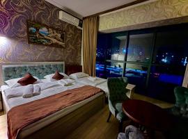 Izza Palace Hotel 150MBs WIFI，位于塔什干的酒店