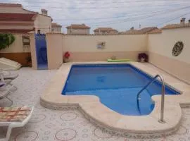 Ciudad Quesada apartamento independiente en finca con piscina compartida