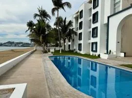 Bonito departamento a pie de playa en Manzanillo