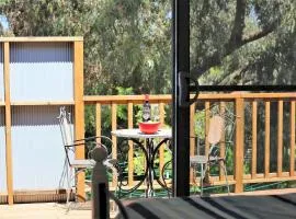 Just Beachy - Quiet Relaxing Pet Friendly