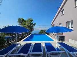 Beachfront Apartments Baricevic with Pool