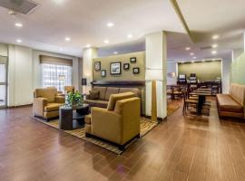 Sleep Inn & Suites，位于普莱森顿的酒店