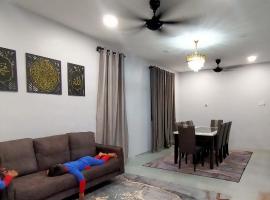 Homestay Tok Ayah KG KERU, Tampin "FOR ISLAM PEOPLE ONLY"，位于淡边的酒店