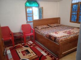 Santi vanam homestay，位于奈尼塔尔的酒店