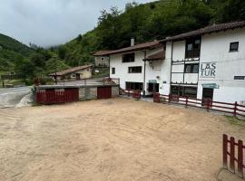 ALBERGUE DE LASTUR，位于德巴的酒店