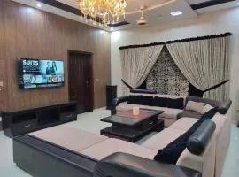 Fully Serviced Holiday Homes Near Expo Center Lahore