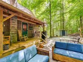 Patio and Fire Pit Charming Cabin in Roaring Gap!