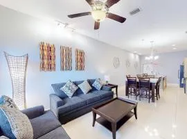 La Isla Condominiums #C105