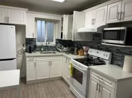 Charming 2-BD Suite Private Entrance in Vancouver