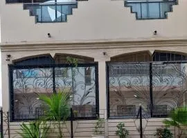 Belle maison familiale spacieuse à Dakar Sénégal HOME TERANGA