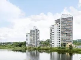 Lägenhet med sjöutsikt