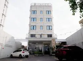 Wangs Hotel Gurney Drive