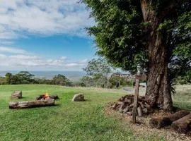 Acreage property, pet friendly, outdoor campfire