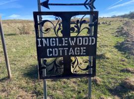 Inglewood Cottage，位于阿达米纳比的酒店