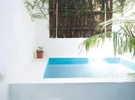 Calaila Premium Plunge Pool Villas