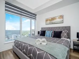 City View 1BR Condo - King Bed & Private Balcony