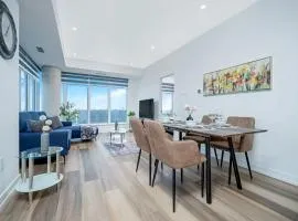 City View 1BR Condo - King Bed & Private Balcony