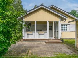 Holiday Home Villa heikinniemi by Interhome，位于Joutsa的酒店