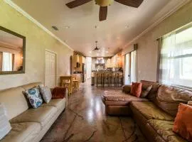 Chic Renovated Oasis- Disney & Universal Nearby home