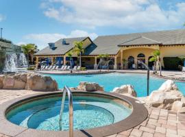 Near Disney - 5BR Home- Games Pool Hot Tub & BBQ，位于基西米的酒店