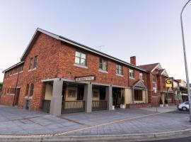 The George Hotel Bathurst，位于巴瑟斯特的酒店