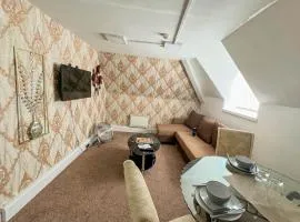 1 Bedroom Apartment Near Touchwood Shopping Centre Solihull