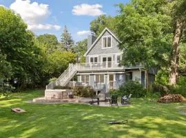 Lakefront Getaway- Hot Tub, Firepit & Fireplaces! home