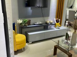 Stunning Condo fully equipped with amazing patio!，位于圣地亚哥洛斯卡巴的酒店