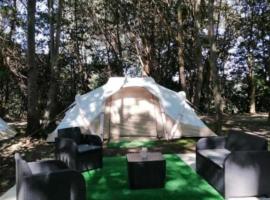 La Finca - Campamento en la Naturaleza，位于Caranceja的豪华帐篷营地