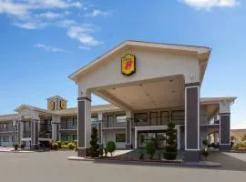 普拉特维尔速8汽车旅馆