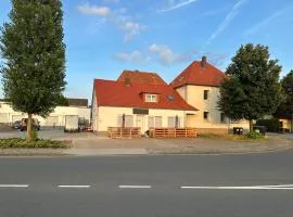 Pension & Monteurzimmer - Free Parking & 24h Check-in Bielefeld