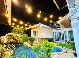 Green Villa Grandeur at A Famosa Resort Melaka，位于Kampong Alor Gajah的酒店
