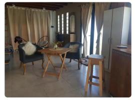 Loft en casa particular，位于General Acha的酒店