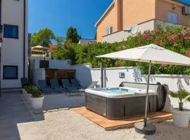 Apartment Lux
