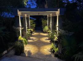 Wilderness Jungle Camp，位于Malavalli的酒店