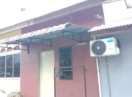 Roomstay D'Hiburan Kuala Rompin，位于瓜拉弄宾的酒店