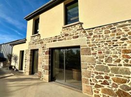 Entre Rennes et St Malo, grande maison lumineuse Chez Mathilde，位于Irodouër的酒店