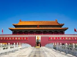 Time Traveller Hotel -15 minutes walk to Tian 'anmen Square,Near Forbidden City ,Chairman Mao Memorial Hall ,Temple of Heaven,Wangfujing Walkway, many museums nearby,feel old Beijing culture