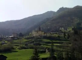 Vista Panoramica - Comfort e Serenità a Valgoglio