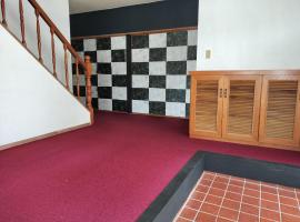 Guesthouse Naruto Ohenro ゲストハウス鳴門 おへんろ，位于鸣门市的酒店