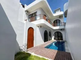 Villa Ferrosa 3BR Kuta Selatan, Nusa Dua benoa