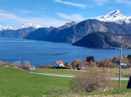 Norwegian Fjords Time Out，位于斯特兰达的酒店